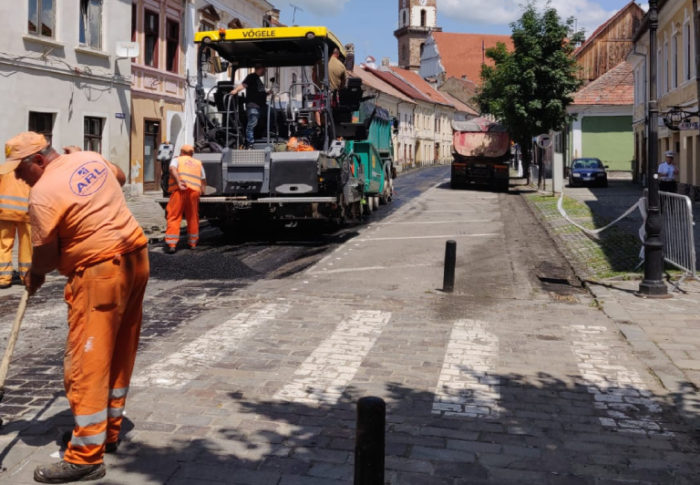 Asfaltarea a 47 de străzi din municipiul Bistrița