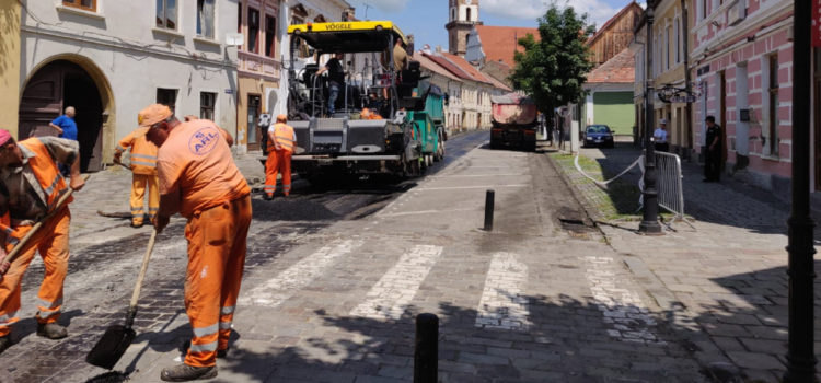 Asfaltarea a 47 de străzi din municipiul Bistrița