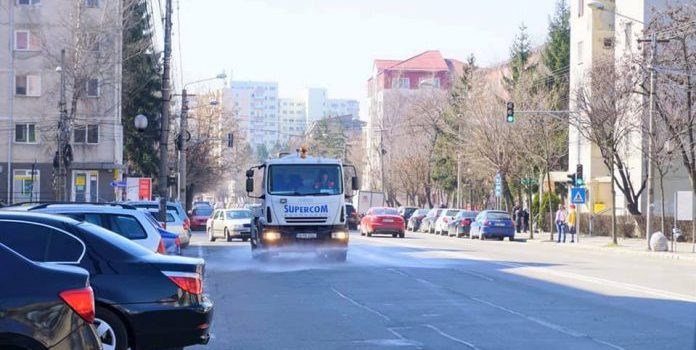 A început dezinfecția scărilor de bloc din Bistrița