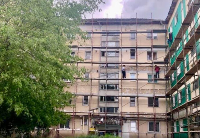 Începem lucrul la anveloparea termică a încă 8 blocuri de locuințe -alte 9 sunt în licitație pentu desemnarea constructorului