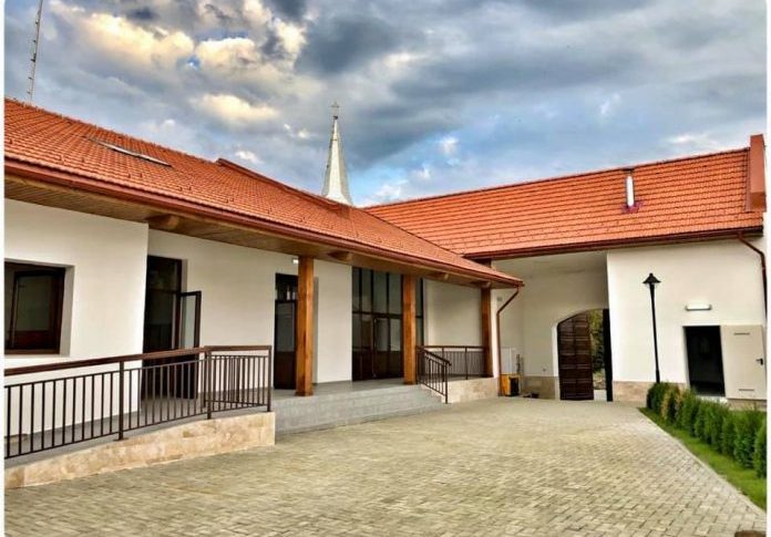 Cristian Niculae prezintă proiectele pentru Slătinița! Căminul cultural a fost refăcut din temelii din bani europeni